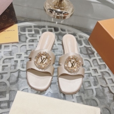 Louis Vuitton Slippers